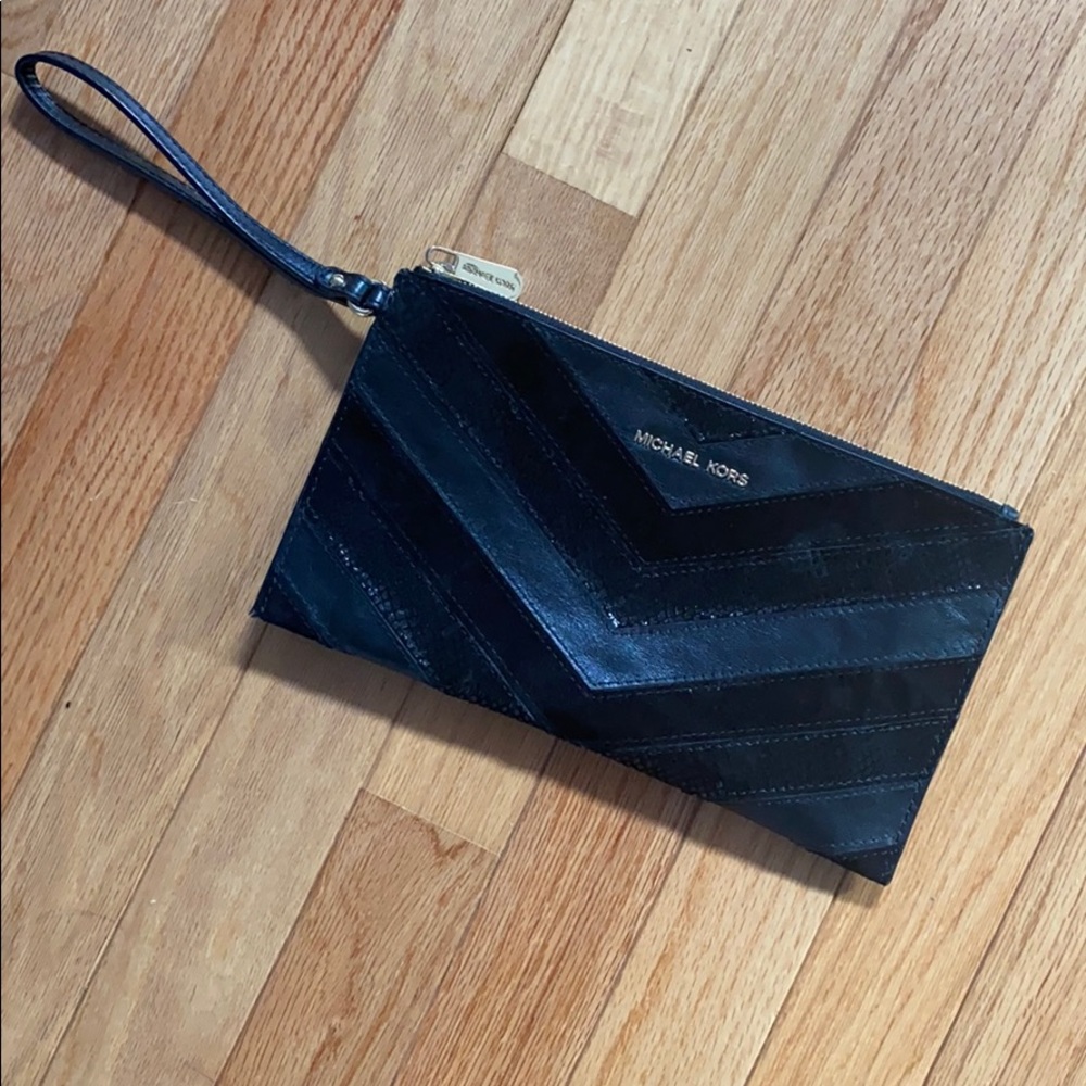 Michael Kors wristlet bag